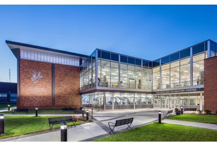 Fighting Bees Athletics tweet media