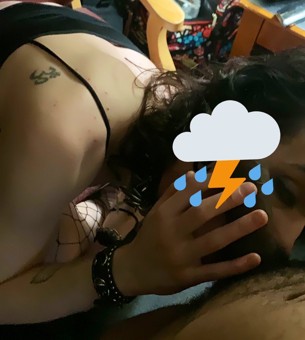 🔪🔞🌃Inky🌃🔞🗡 - 2 pic. i need enough subscribers on my of to convince me to post the uncensored on there.... imagine not being subbed to my of, smh https://t.co/wC5T7oqdDm