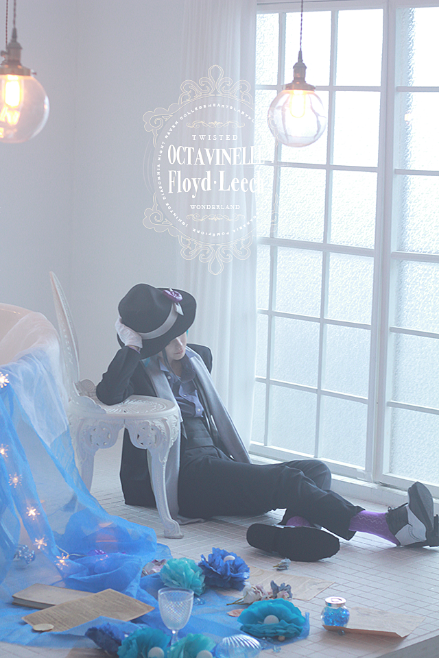 _m_e_t's tweet photo. Cosplay／twst

🦈 Floyd Leech 🎩

Photo&amp;set：ひめ
Logodesign：Matsu
※敬称略 https://t.co/khrYASro34
