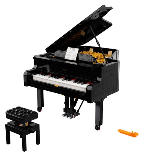paediabricks's tweet photo. With a working screen - and playable piano (!) it looks like August is going to be a month of bread sandwiches and long forgotten freezer meals... #housefullofbricks #goodbyepaycheck #twohobbiesinone #wishIwasaLegodesigner https://t.co/BYUcdphb6d