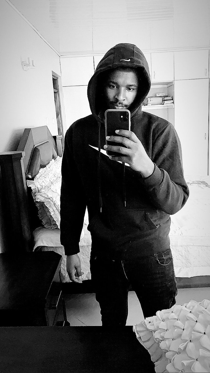 hansanitizer12's tweet image. 😌I want a pretty girl and an honest one🤣