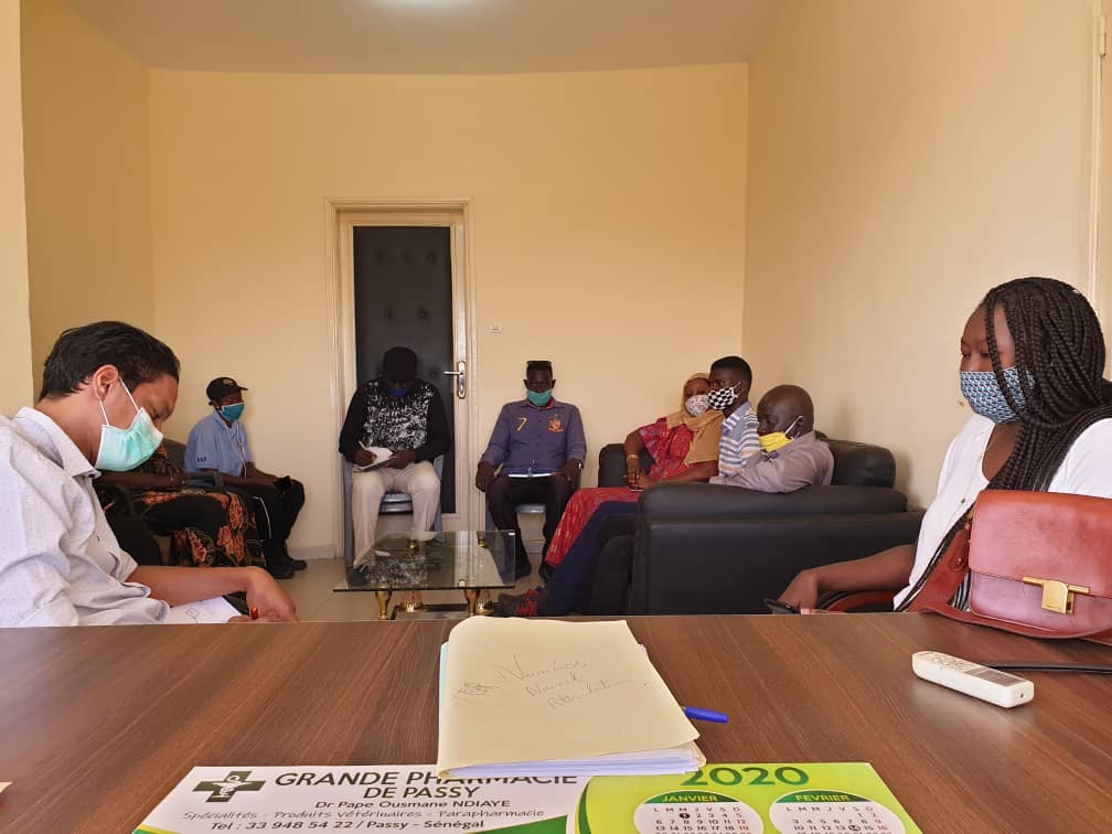 tackodieye's tweet photo. Semaine riche à la rencontre du potentiel du #Senegal!  D'abord la Ville Passy avec une belle vision #SmartCity et #Ngaparou avec des femmes entrepreneurs du tonnerre! 🙏🏾@apiafrique et au réseau @ReseauMburu merci pour l'accueil #inclusion #digitalisation #RSE #Sonatel https://t.co/jCHpMyIUpL