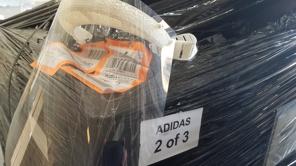 sentarahealth's tweet photo. A huge THANK YOU to our hometown star @Pharrell and @adidas for their generous donation of 8,000 face masks to support the safety of our healthcare workers caring for COVID-19 patients. #Sentaraheroes #healthcareheroes #WereInThisTogether #COVID19  #FeelGoodFriday https://t.co/66fsQDhFpZ