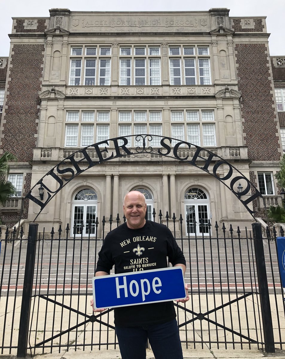 hopephotoprj's tweet photo. βIt's the children the world almost breaks who grow up to save it.β Frank Warren
Former @CityOfNOLA #mayor @MitchLandrieu putting #hope in the #future of #nola w/ #TheHopePhotoProject @hopefornola #LusherCharterSchool #government πΈ by #JonathanFerrara prjctmgr @megankoza https://t.co/M8lRPUclMO