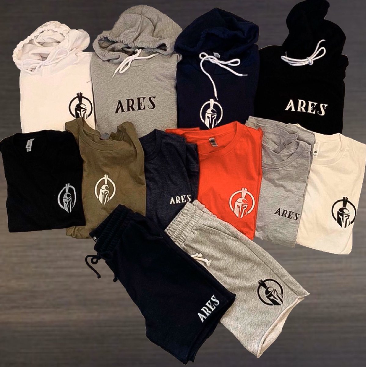 aresfitco's tweet photo. Essentials Collection
Available 07/31
DM to pre-order
Keep an eye out for our website coming soon https://t.co/PqrTgqRYMY