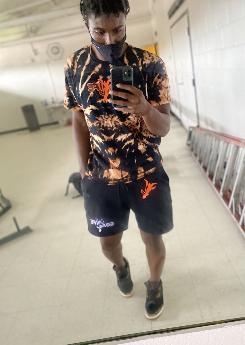 Tello_TheKid's tweet photo. I t ‘ s A L i f e s t y l e . . . #GoatLife #JustKeepGettingBetterTho https://t.co/7HtxFTJnYK
