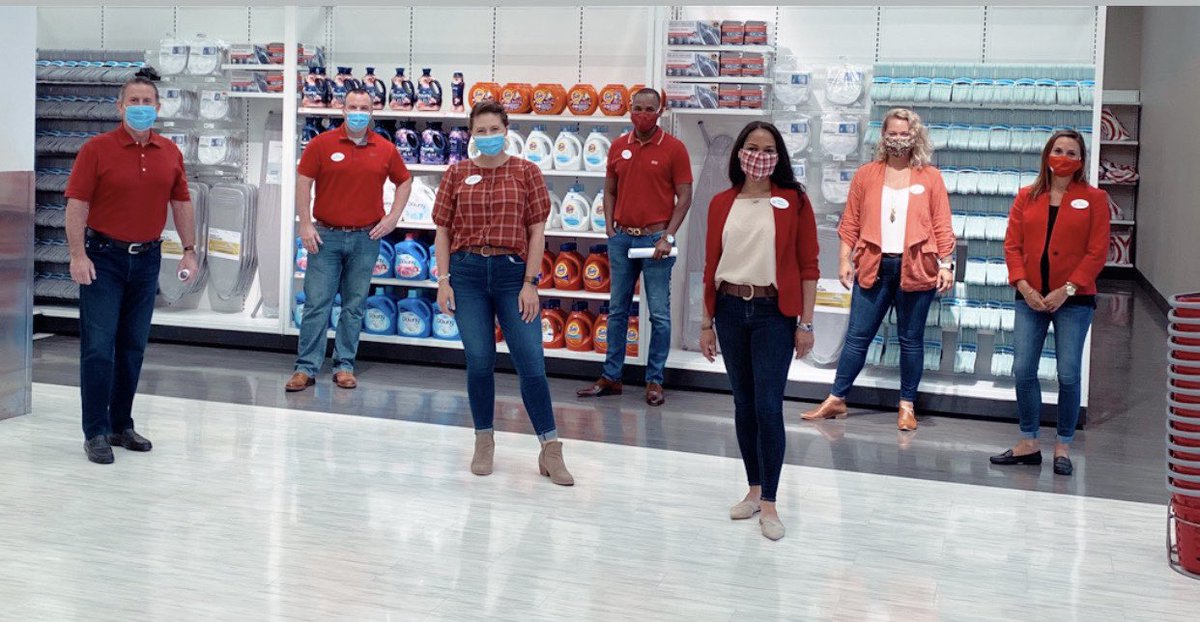 SarahT1442's tweet photo. Today the #dreamteam here at @Target Watertown had the pleasure of hosting our CEO Brian Cornell! I am beyond proud of how our team shows up each and every day; cheers to the future!!  #teamworkmakesthedreamwork #findthejoyineverydaylife #target https://t.co/BEGIDgb3f5