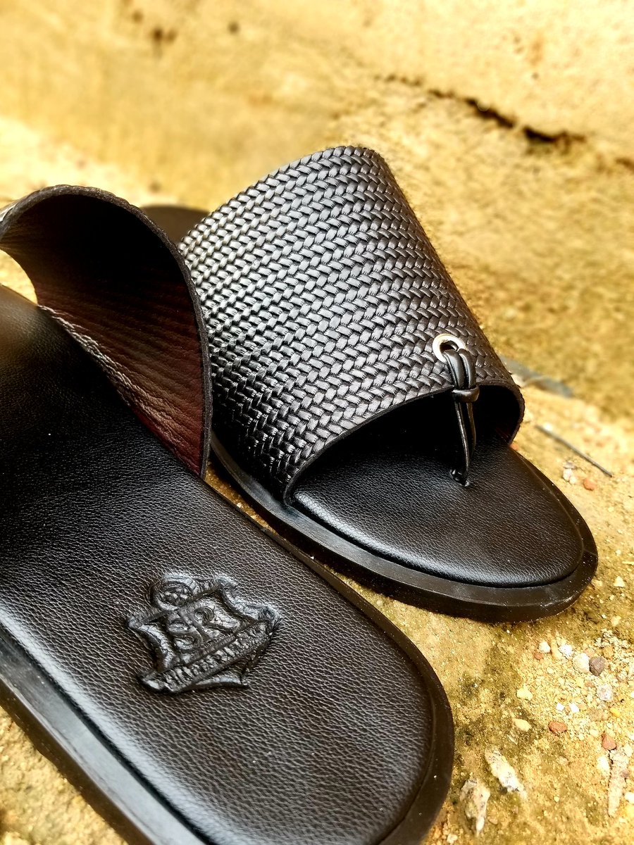 bishopozzy's tweet photo. Hi TWITTER NG PLS HELP ME DO UR THING, I AM KADUNA HAND CRAFTED SHOE PLUG OF VARIOUS KIND, PLS A RETWEET OF MY HUSTLE WIL GO A LONG WAY, PRICES ARE AFFORDABLE AND OF GREAT QUALITY FOR MY PEOPLE WITHIN AND OUTSIDE KADUNA. DM ME FOR UR SPECIAL DESIGN.. https://t.co/iKzvChkH33