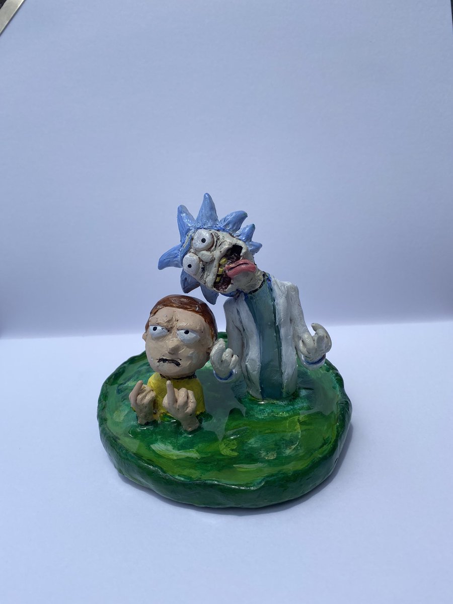 DeasyBrenden's tweet photo. Latest Rick and Morty commission piece with a resin finish! Please retweet and like to help out my business!! It goes a very long way! ❤️🙌🏽 https://t.co/Z5zq2kkBqJ