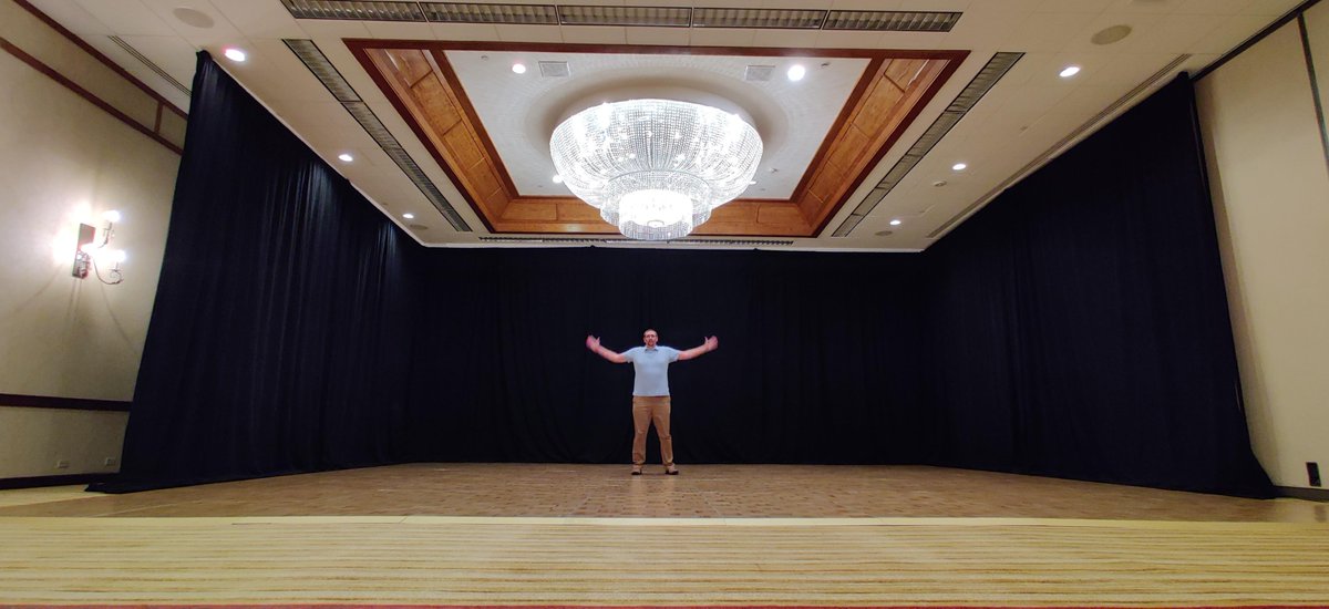 AVMS_US's tweet photo. The AVMS team helps out Crowne Plaza Hotels &amp; Resorts Phoenix - Chandler Golf Resort with a recent physical-distancing dance recital. Great work!
#avms #audiovisual #avsupport #events #meetings  #flexibility #clientfirst #partnershipmatters #SafeMeetings https://t.co/SK3Tasp6Tl https://t.co/gLEwOf5y2q
