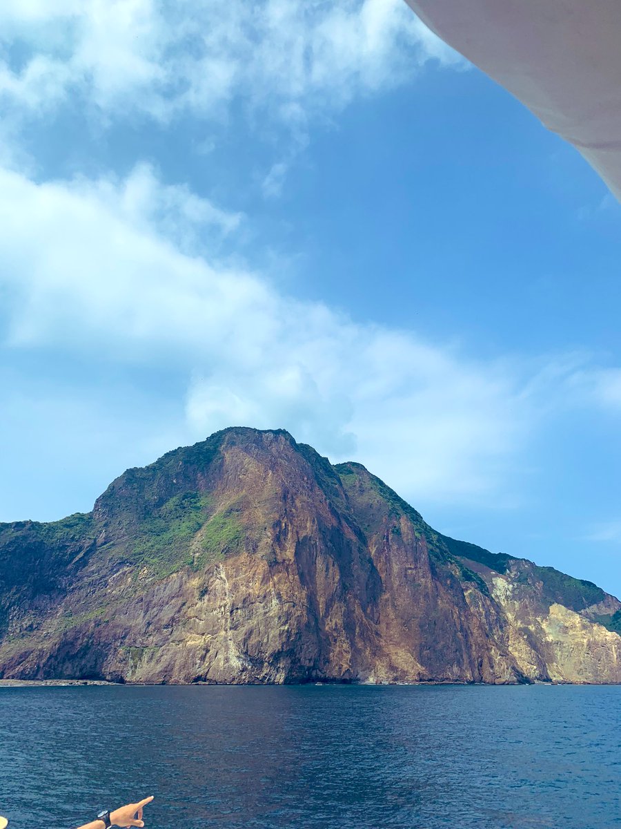 亜里沙 Alisa 亀山島 台北から車で約1時間半 船で40分くらい 海がエメラルドグリーン色でとっても綺麗 船を近くまで着けて遊べます 日帰りで島に遊びに行けるのが良い