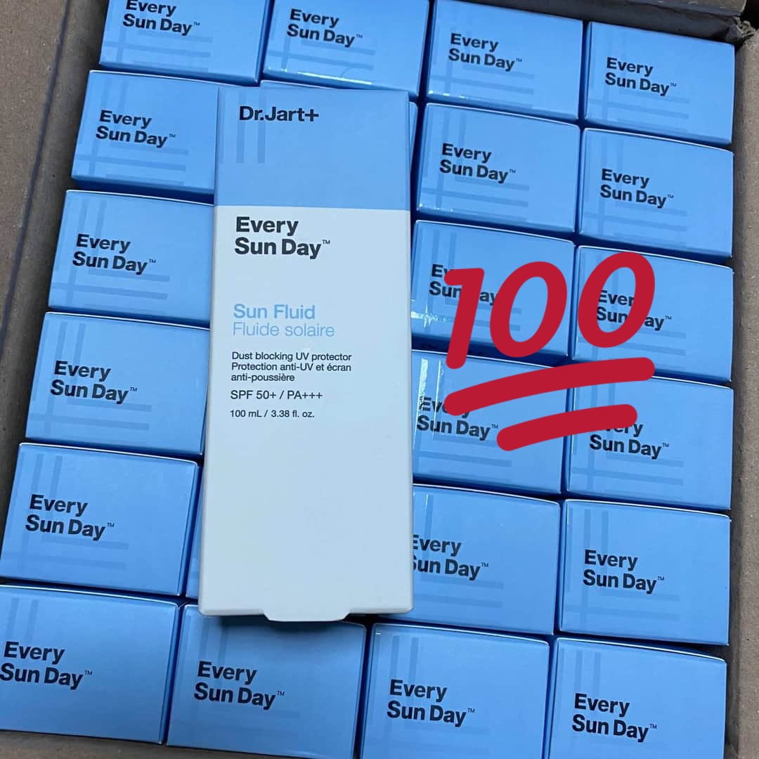 thecosmeticskr's tweet photo. 💥พร้อมส่ง​ 440.-
DR.JART every sun fluid 100ml💧
กันเเดดเนื้อน้ำนม ไม่อุดตัน กันเเดด​ รังสี UV และฝุ่นละอองได้ดี​เพิ่มความชุ่มชื้น​ บางเบา เกลี่ยง่าย ซึมเร็ว ไม่มีน้ำหอม​ ใช้ได้ทุกผิว

‼️เเจกลิปบาล์มในภาพ​
👉🏻 รีทวิต​ + follow ร้าน​ 
💌 สุ่มเเจกยอดฟอล​ 3000

#เเจกฟรีไม่รีได้ไง https://t.co/yarUtNfMj6