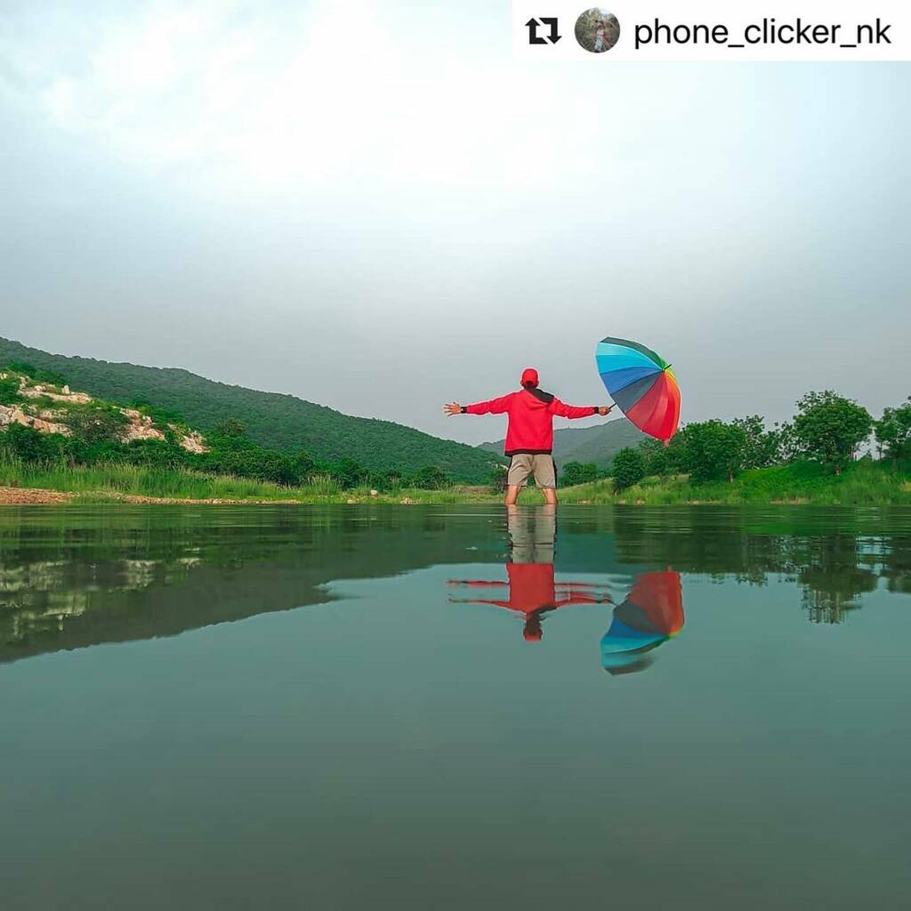 BBSRBuzz's tweet photo. #bhubaneswarbuzz Sambalpur pic courtesy @phone_clicker_nk
・・・
Some beautiful place can't be discovered without getting lost into there .🍂
.
Captured this moment on my @realmeindia #realmec11 #shotonrealme
#full_phoneography #_mpi #mobilephotography300 #mypixeldairy #te… https://t.co/KqaCEp06o6