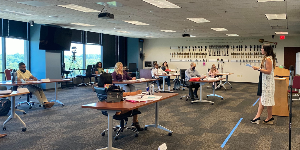 soliant's tweet photo. We are so excited to welcome in another new hire class! We can't wait to see what great things you all accomplish with #Soliant!

#recruiter #recruiterlife #soliantcareers https://t.co/KWeuco18pP