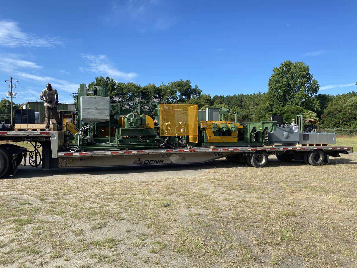 CooperMachine65's tweet photo. Cooper Machine is pleased to be shipping out our first Optimized Slab Edger today. Give us a call for your Optimized Edger needs 478-252-5885 https://t.co/tnIljfgo3Y
