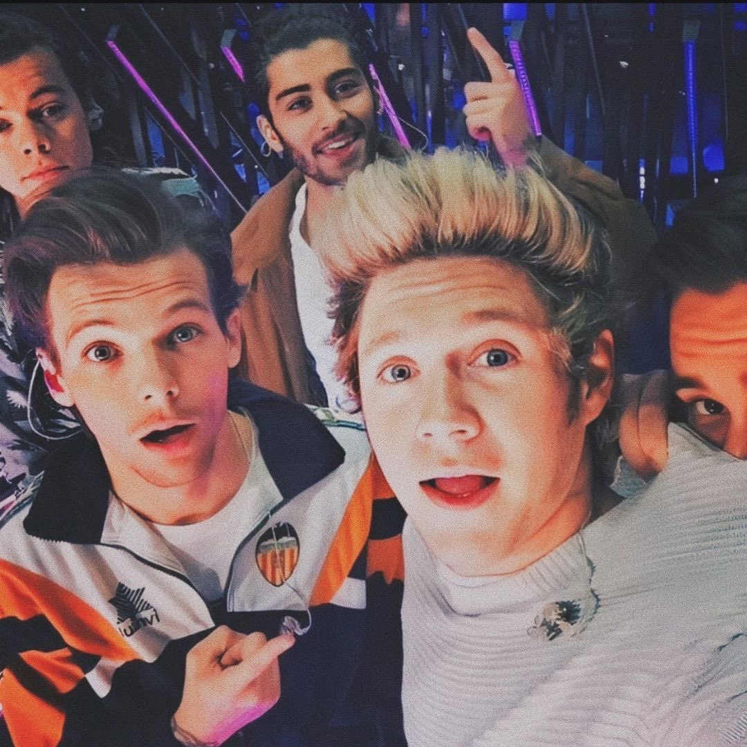 camixniall's tweet photo. siete la cosa più bella che mi sia capitata in questo periodo di merda
#10YearsOfOneDirection #10YearsOf1D https://t.co/z4A46rUhAf