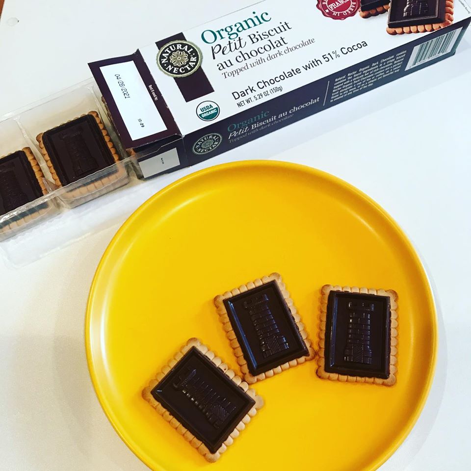 NaturalNectar1's tweet photo. Perfect alongside a cup of tea or coffee? 🍵 ☕️ 🍫😋 #naturalnectar #wholefoods #organic #cookies #french #darkchocolate https://t.co/kFRUusS4ul