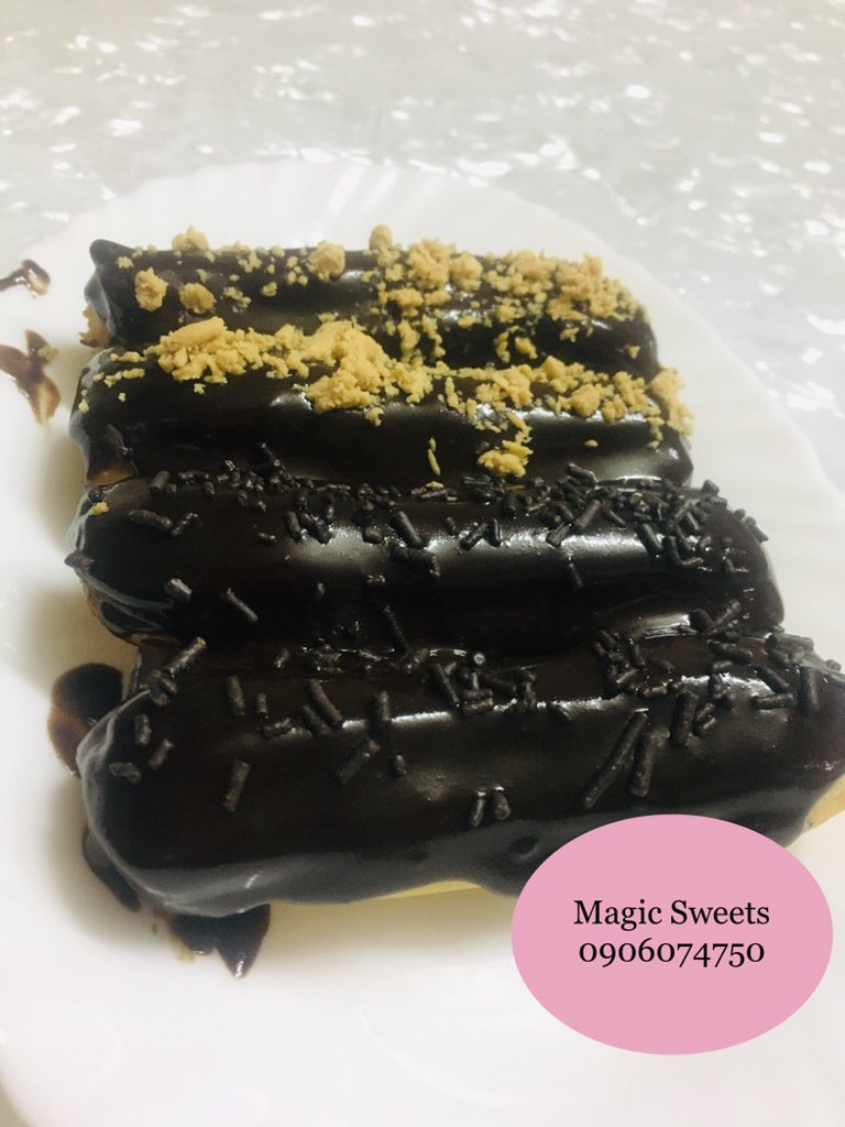 SHRjafer's tweet photo. إكلييير🤩🤩🤩 #Enjoy_the_flavor🤤 with fluffy eclair ♥️♥️♥️ price: 65 SDG for one piece🌹 https://t.co/qIEneqpWOq