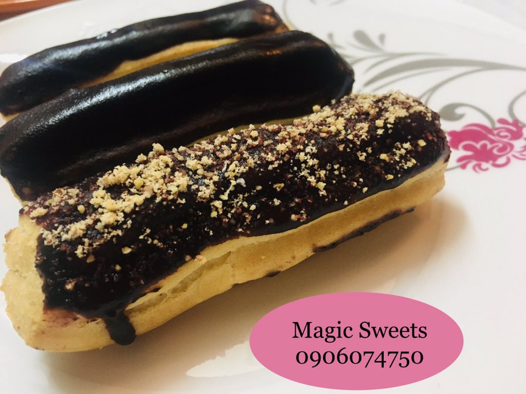 SHRjafer's tweet photo. إكلييير🤩🤩🤩 #Enjoy_the_flavor🤤 with fluffy eclair ♥️♥️♥️ price: 65 SDG for one piece🌹 https://t.co/qIEneqpWOq