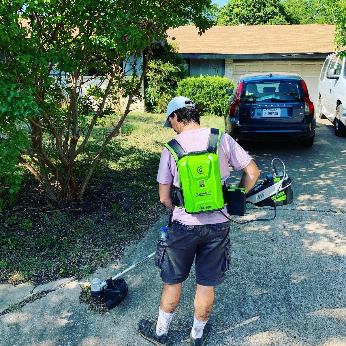 Caseylrand's tweet photo. Thank you @greenlovelawns for an awesome demo! We love your dedication to go 100% electric in Austin Texas! Enjoy your new tools! https://t.co/oEHxTuy838