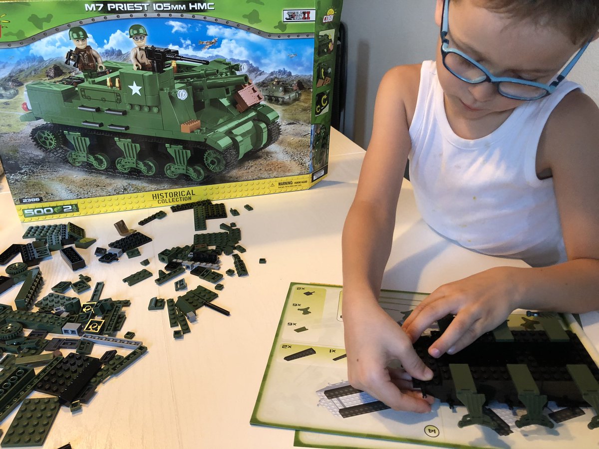 jav_andreu's tweet photo. Work in process. #Cobi #SmallArmy https://t.co/alypH7lTae