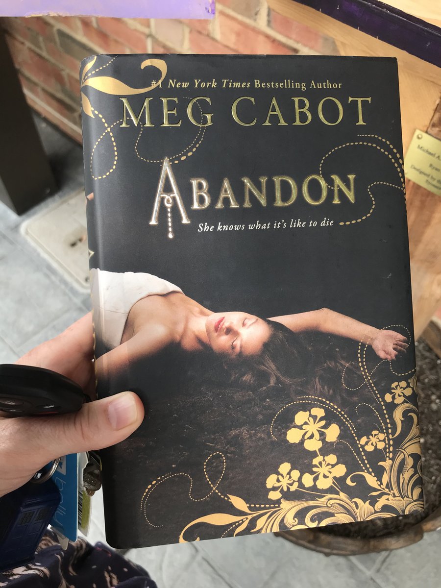 SyossetLibrary's tweet image. Just a few more picks from the most recent drop at the #littlefreelibrary! #syossetlibrary #librariesrock #megcabot #brianralph #matthewquick #librariesconnect