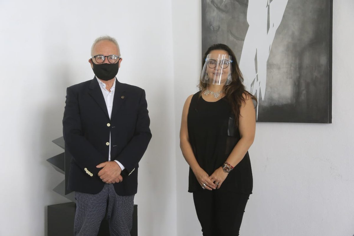 TuristicoGobPue's tweet photo. Nuestro compromiso es trabajar en conjunto por la industria poblana.

La titular de nuestra dependencia, @vanesabarahona_, se reunió con @GCovarrubiasL, Presidente de la @canacintrap con el propósito de estrechar lazos para la reactivación. https://t.co/Tiqq2xT2vT