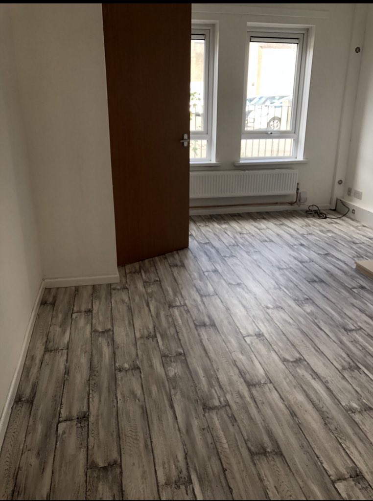 rm_mcguckin's tweet image. Hozier and Ellie Goulding 

This would be amazing for my new gaff ... #StartingAfresh