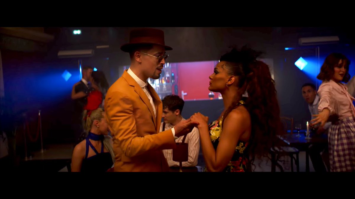 Extrait de son tout nouvel #album 💿 #Commeavant retrouve <a href="/TheRealLartiste/">Lartiste</a> avec le son éponyme (feat <a href="/DeejayVensT/">Dj Vens-T</a> et <a href="/CaroliinaMusic/">Caroliina.Officiel</a> 🔥 à tout moment sur #SkyrockCasablanca 🇲🇦 skyrock.fm/get-apps