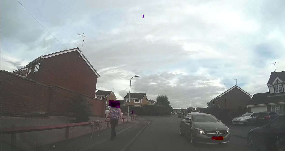 ben999responder's tweet photo. Please give way to an oncoming vehicle if your path is blocked and you have to stop. Speeding through as this driver of #MERCEDES is dangerous #roadsafetly #irresponsibledriving #highwaycode. https://t.co/3d5gcBr7PA