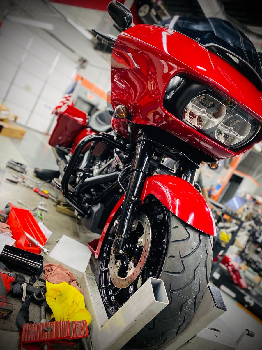 HDofDC_'s tweet photo. Sneak peak!!!
About to hit the floor running! #Roadglide on steroids!!! Stay tuned on this #redfriday
#hdofdc #unitedwekickstand https://t.co/XWr9lZS2IZ