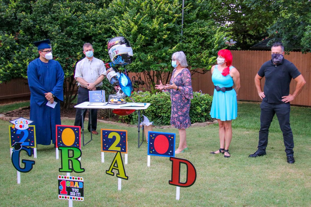 OKTeenRecovery's tweet photo. Since we weren’t able to have our traditional graduation ceremony, staff and board went directly to the homes of our graduates to recognize this great achievement right in their front yard! Congratulations to the Class of 2020! We are so proud! #graduation2020 #seniors2020 https://t.co/WN0LIY6vmf