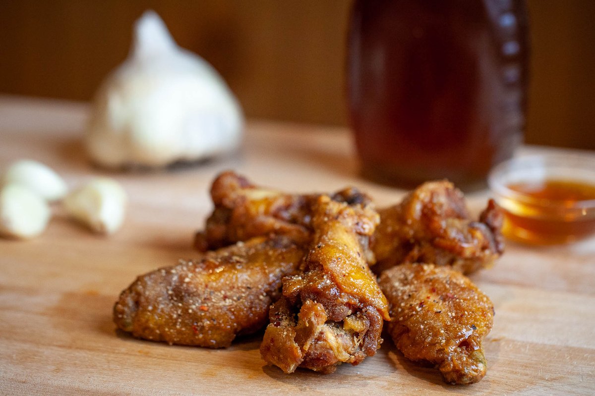 SlidersGrillBar's tweet photo. Wow! It's been an exciting week here at Sliders. Baseball has finally arrived, and we're just a few days away from #NationalChickenWingDay. Did we mention that we had the best wings in CT?! Here's a peek at our Honey Garlic Wings, Old Bay Wings and Doritos Wings. https://t.co/A4fiTfeG55
