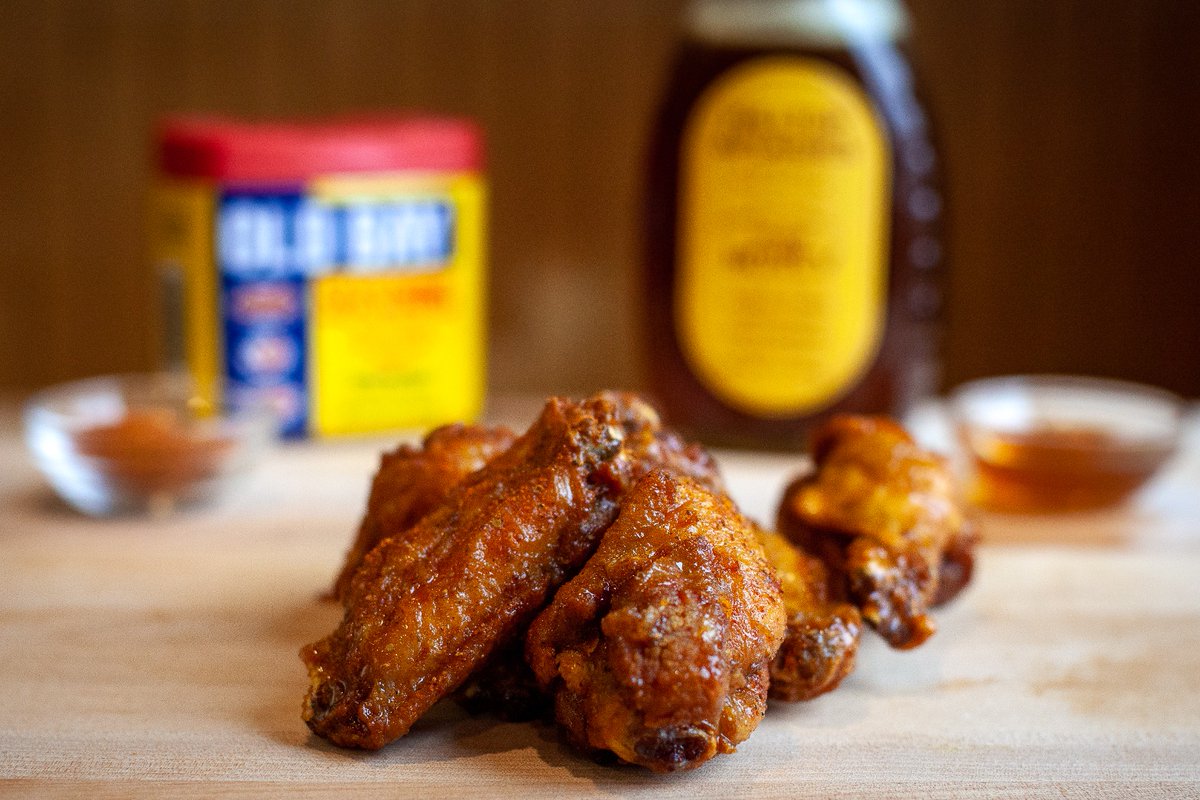 SlidersGrillBar's tweet photo. Wow! It's been an exciting week here at Sliders. Baseball has finally arrived, and we're just a few days away from #NationalChickenWingDay. Did we mention that we had the best wings in CT?! Here's a peek at our Honey Garlic Wings, Old Bay Wings and Doritos Wings. https://t.co/A4fiTfeG55
