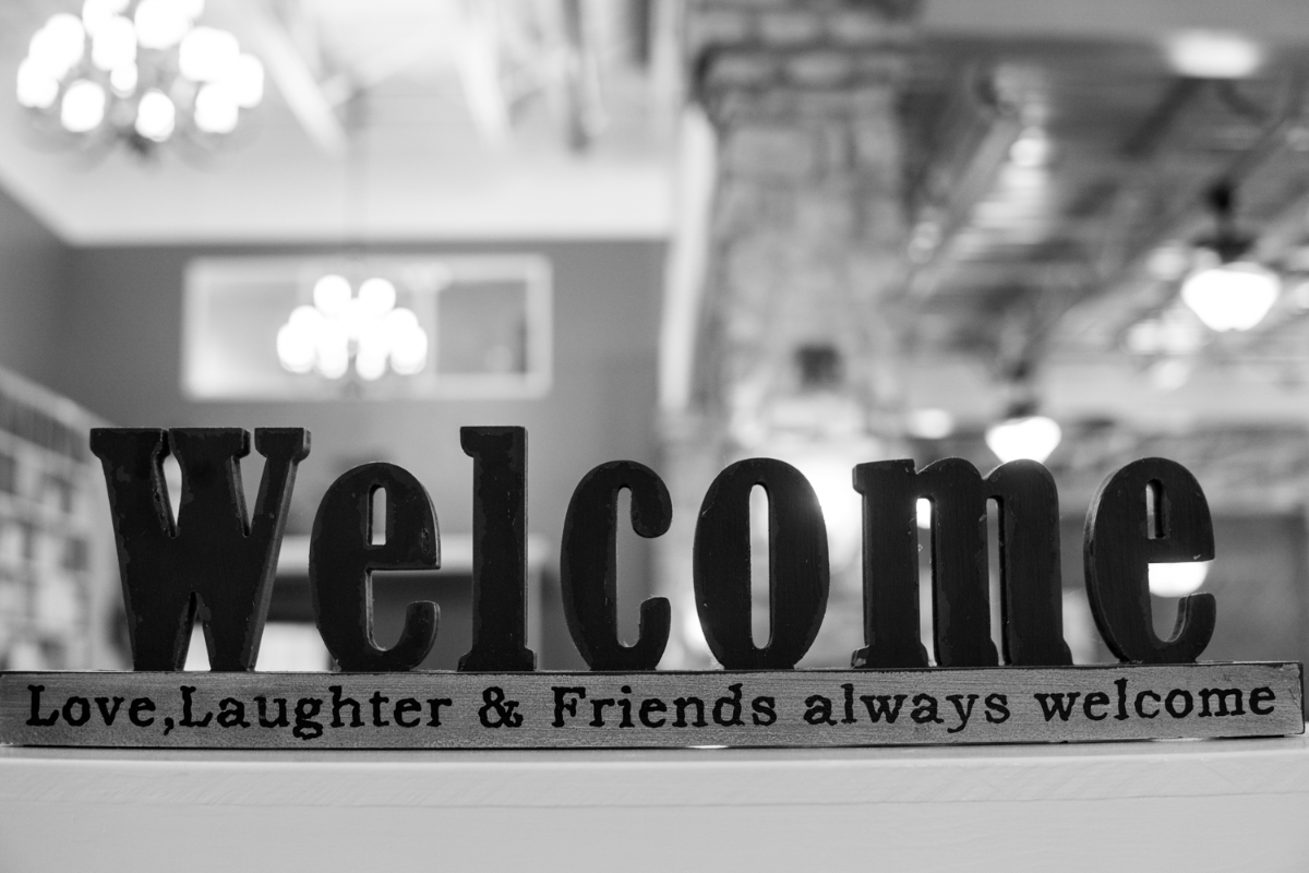 LindasSouthern's tweet photo. First, we welcome you in with some friendly service. Then, we welcome you in with our homemade, delicious recipes. https://t.co/7ZZ4oiafTX