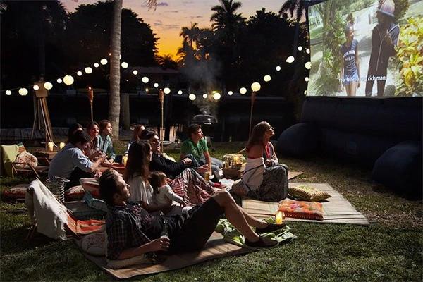 SfProductions01's tweet photo. Are you in need of inflatable screens for your next outdoor movie night? Look no further than Surefire Productions!

Visit our website here: https://t.co/ES1LIkBNlb

#MovieNight #InflatableScreens https://t.co/fotRxCxwZS