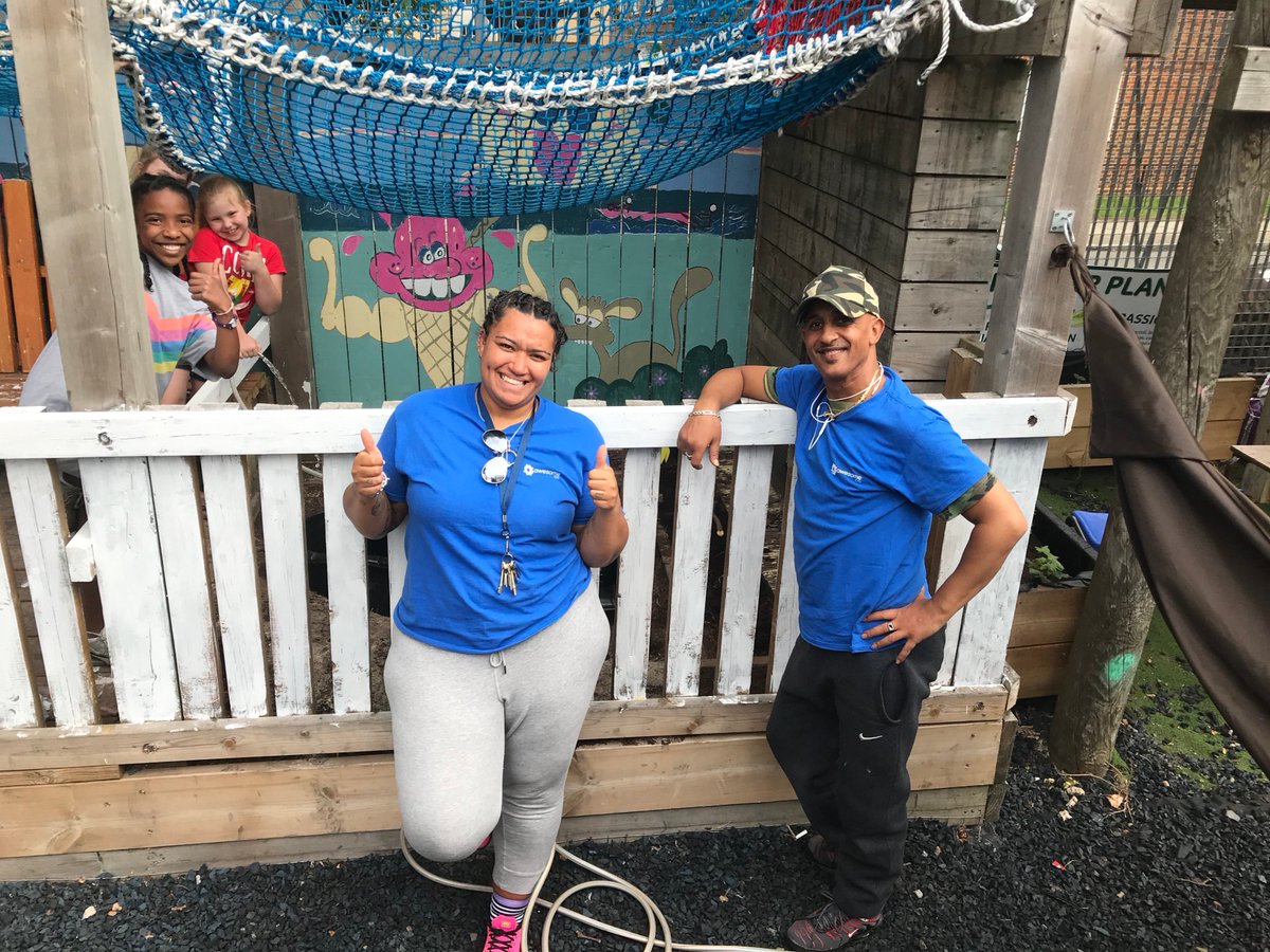 awesome_cic's tweet photo. #ProjectPond is well & truly underway at Cornwallis Adventure Playground! Well done guys! 😀
#FunComesFirst #PlayMatters #playworker #islingtonchildren #islingtonkids https://t.co/1MqljIm6yY