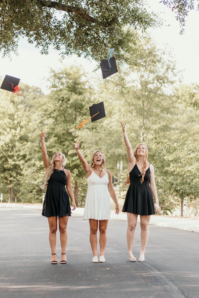 TroyTrojansSB's tweet photo. Congratulations to our Troy Softball graduates, Brooke, Hannah, Grace and alumni Khadija!! 

We are sending all of our positive thoughts and love to you guys today! Congratulations! 

#BeTheStandard | #OneTROY ⚔️🥎 https://t.co/D5skHmNRJZ