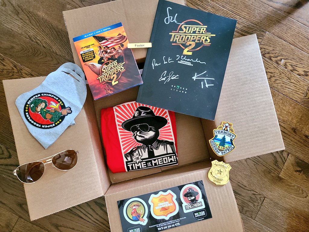 thewhobae's tweet image. Just got my @brokenlizard box. I'm literally speechless. 🤯 This is seriously the coolest thing ever. @SuperTroopers #brokenlizard #supertroopers