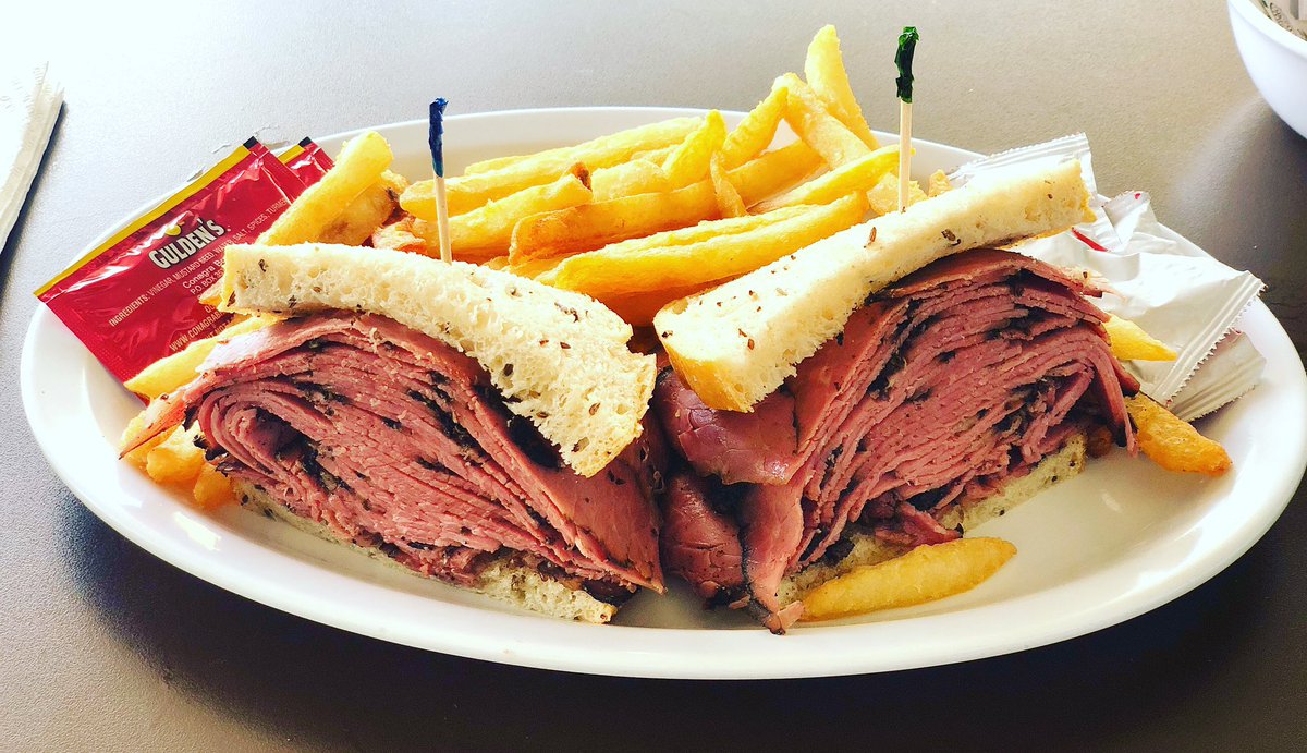 SpencerPylant's tweet image. Stop by &amp;amp; support @MosBagelsDeli next time you’re in Aventura! Restaurants fuel our bodies &amp;amp; our economy! Thanks for the recommendation, @GioRCastro! #OrderOutHelpOut