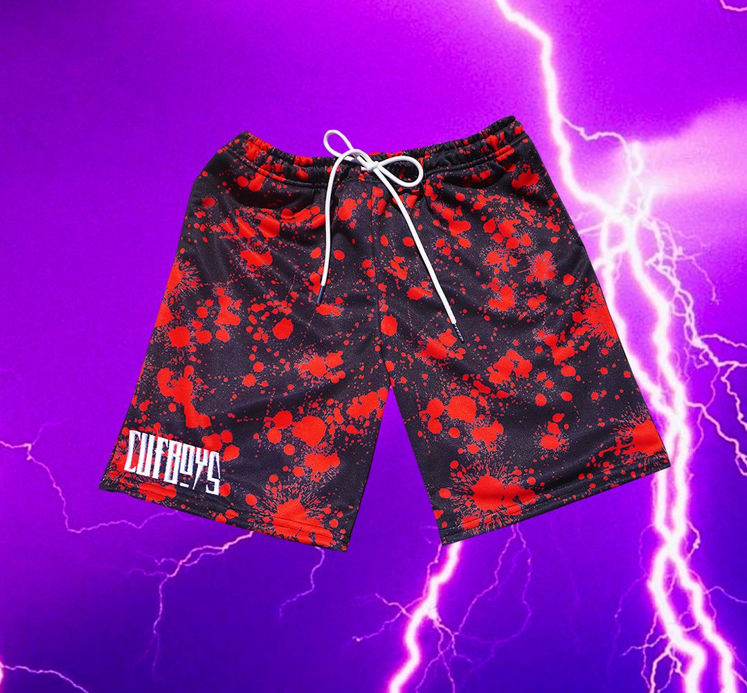 CUFCLOTHING's tweet photo. AVAILABLE FOR 72 HOURS ON https://t.co/BCyQjvxuA0 https://t.co/xlShiEr2vt