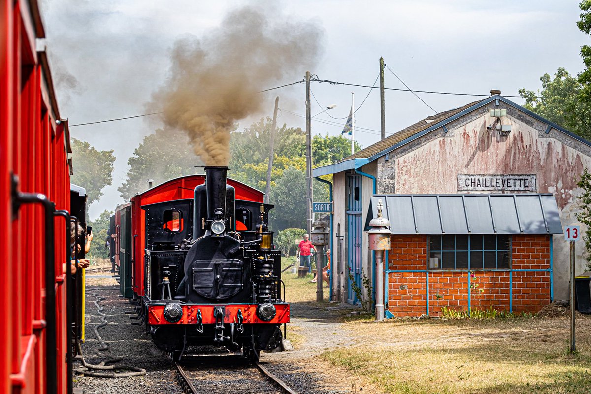 KyonyxPhoto's tweet photo. Série Découverte "À bord du Train des Mouettes"
Se balader avec le Train des Mouettes c'est faire un grand bond en arrière et profiter de magnifiques locomotives à vapeur entretenues par une association de passionnés 😍
https://t.co/8MreJWCXqv
#chaillevette #traindesmouettes https://t.co/2SAgiOhBfp