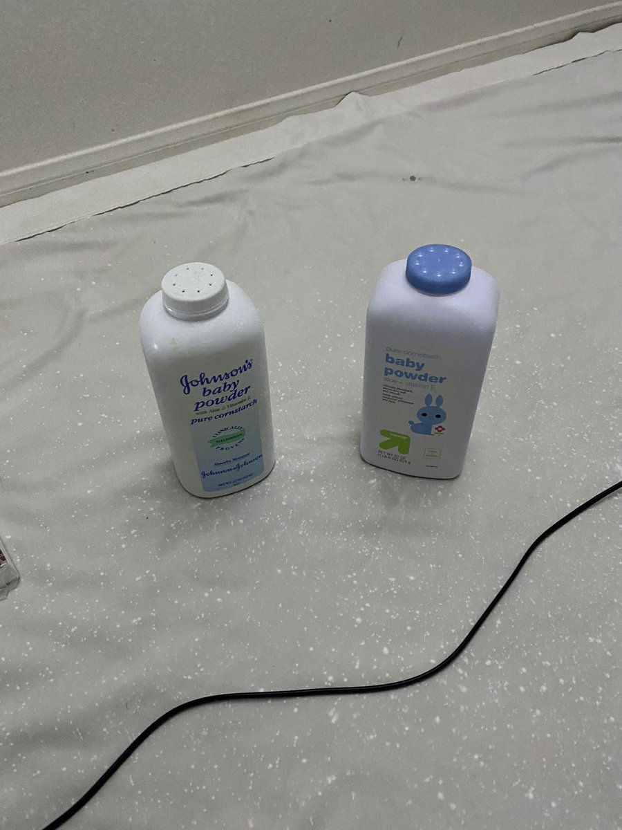 kihmberlie's tweet photo. Used pin spotlights and baby powder to recreate a scene from Chloe x Halle’s Forgive Me music video 🔦💨 https://t.co/uMJAwZ8iNl