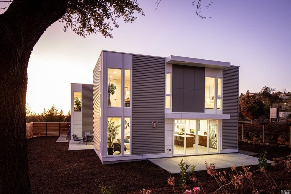 Proto Homes tweet media