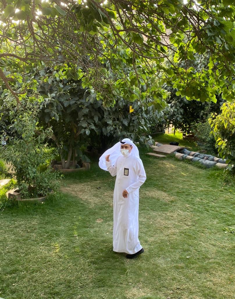 khalidroma2's tweet photo. When tourists visit #Taif , in a cool pleasant rainy day .. 
And take pics. of there #tourist_guide @VisitSaudiNow @VisitSaudiAR @WFTGAofficial @SaudiTourism https://t.co/Pm3ABE2Vng