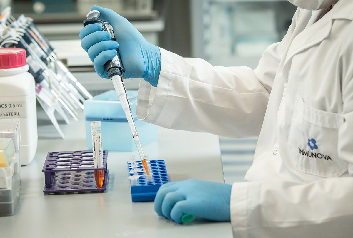 inmunova's tweet photo. ANMAT aprobó el protocolo de investigación para el estudio clínico del suero hiperinmune anti-COVID-19. El ensayo de Fase 2/3 evaluará la seguridad y eficacia del que podría ser el primer medicamento argentino para el tratamiento de la infección por SARS-CoV-2. https://t.co/u5nrZFLP2I