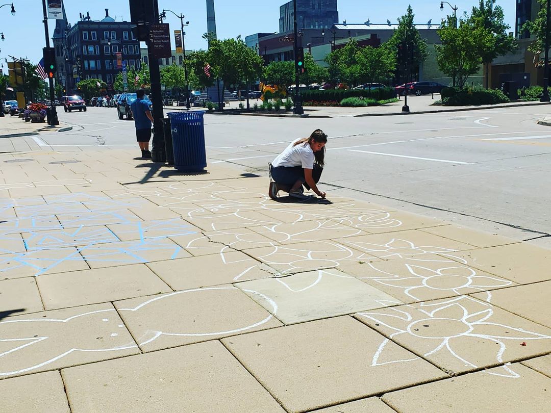 RacineArtMuseum's tweet photo. Sidewalks are being prepped for #chalkthestate tomorrow at both of our museums!

To learn more about what we are doing for Chalk the State, visit https://t.co/q5kDvuBJzK https://t.co/ehNZ3BxS01