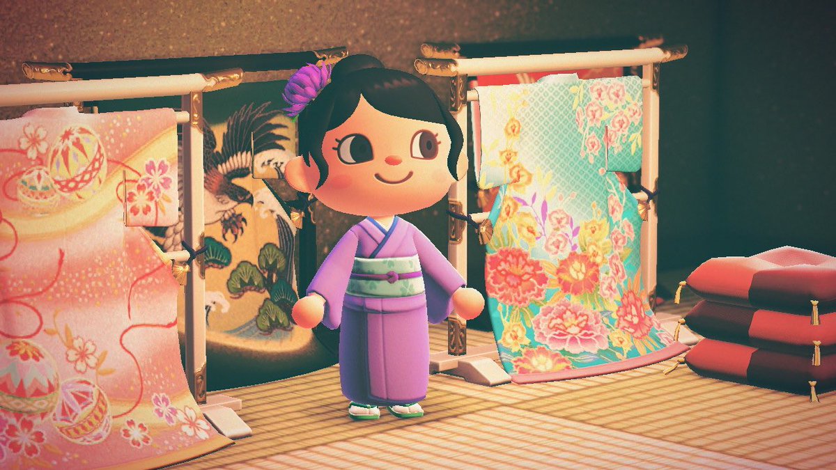 The word kimono loosely translates to “thing to wear” with ‘ki’ meaning ‘wear’ and ‘mono’ meaning ‘thing’. Originally, kimono were called kurumono which holds the same meaning, but was shorted to kimono.