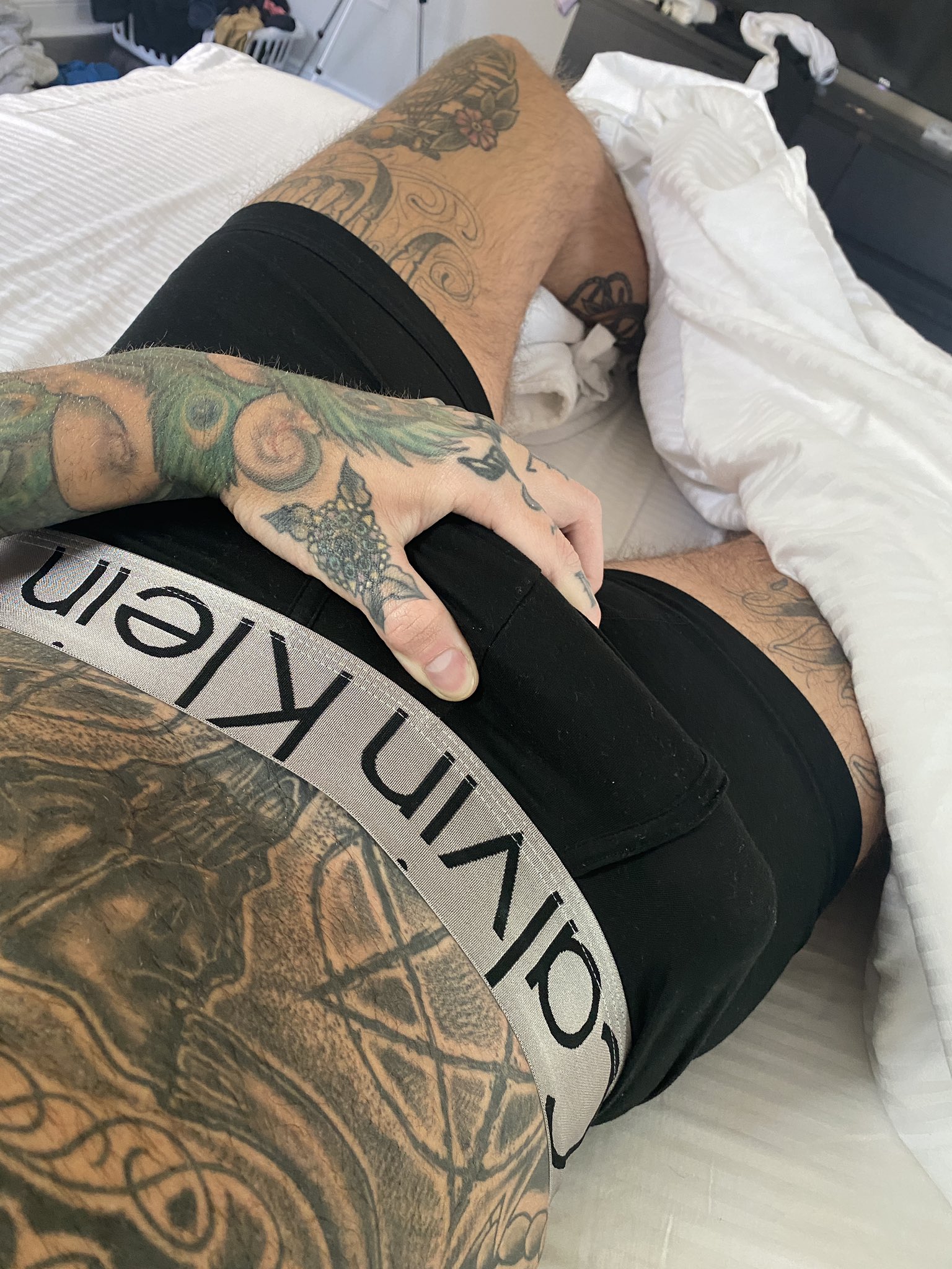 TW Pornstars - 1 pic. Chris Fronzak. Twitter. Im posting a LOT of new  content on my onlyfans right now. 1:10 AM - 25 Jul 2020