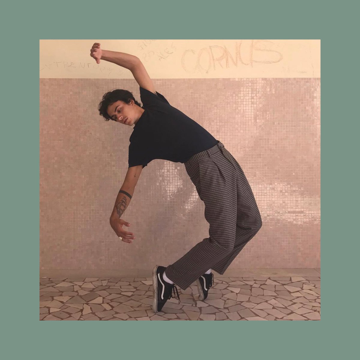 VeronaOffice's tweet photo. It is always inspiring to see @leowalkinparis performing. He's such a fantastic artist, a French treasure 🇫🇷 #Dance #Create https://t.co/Syk6JIZGHW